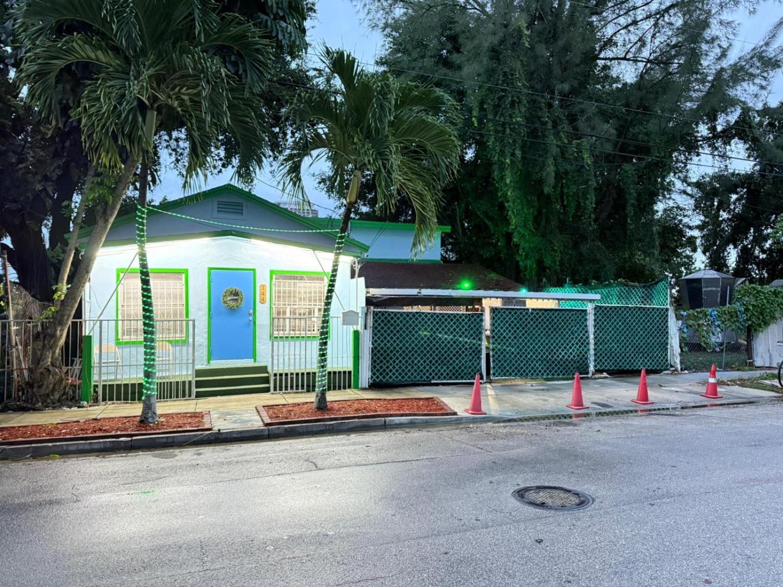 Oqp Vacations Pansiyon Miami Dış mekan fotoğraf
